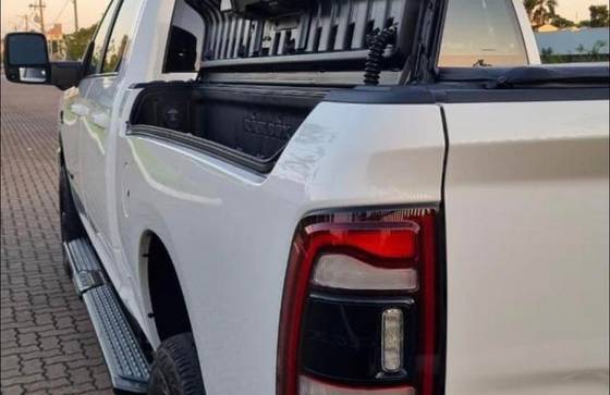 RAM 2500 6.7 I6 TURBO DIESEL LARAMIE NIGHT EDITION CD 4X4 AUTOMÁTICO
